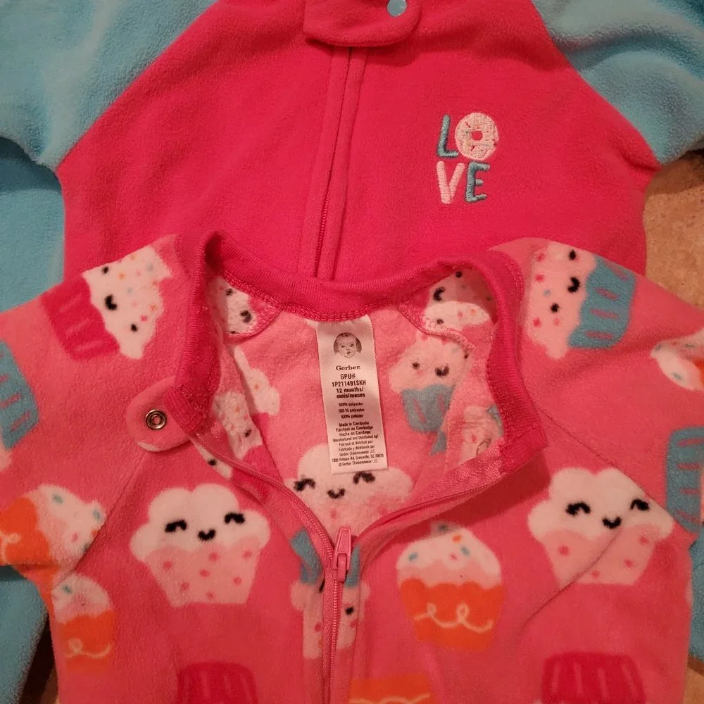 Lot of 7 Girl's Footed Sleepers 12 months - Picture 2 of 3
